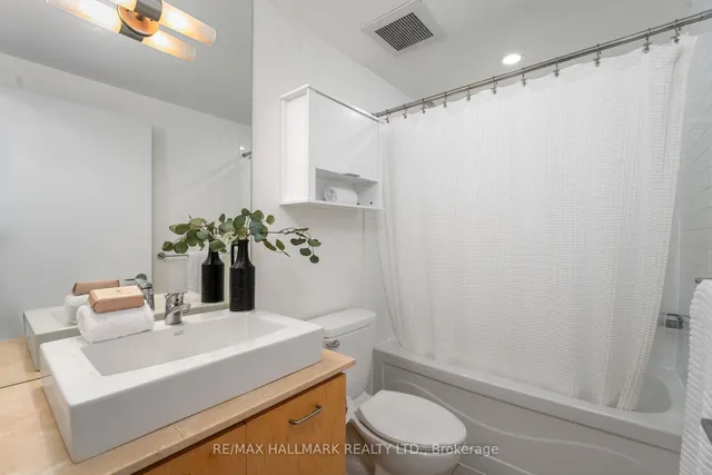 Additional image 16 of 201 Carlaw Ave Unit 239