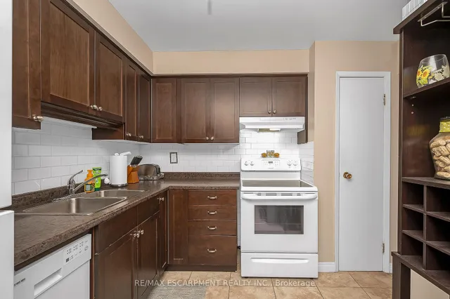 Additional image 11 of 223 Pioneer Dr Unit L80
