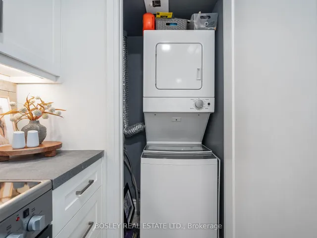 Additional image 28 of 409 Bloor St Unit 903