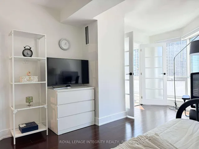 Additional image 16 of 10 Queens Quay Unit 1410