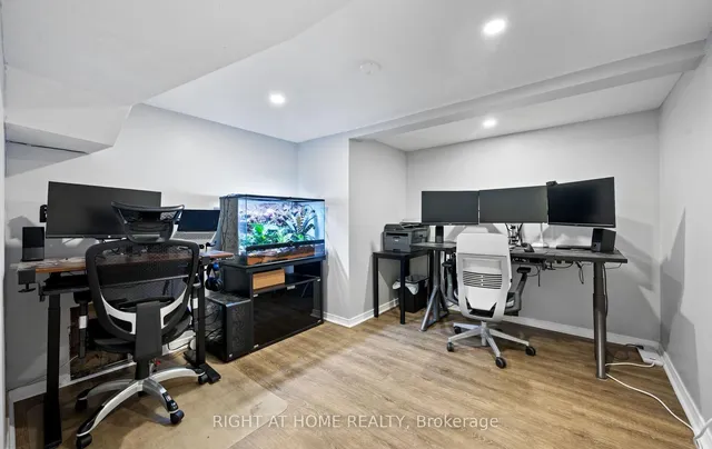 Additional image 41 of 10 Lady York Ave