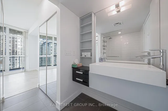 Additional image 17 of 38 Dan Leckie Way Unit 2807