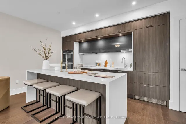 Additional image 18 of 10 Inn on the Park Dr Unit 101