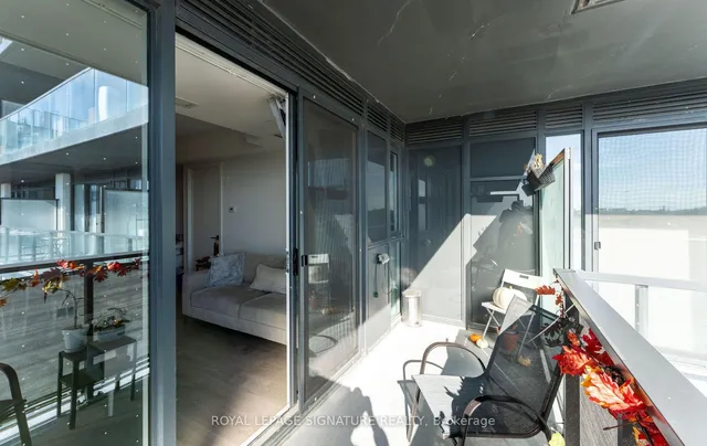 Additional image 30 of 36 Zorra St Unit 408