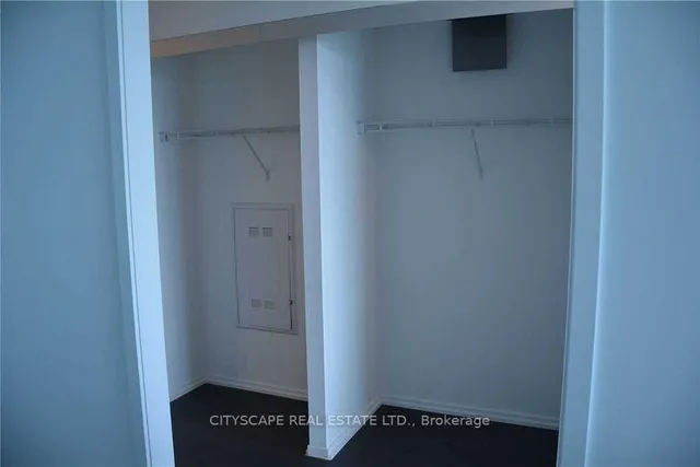 Additional image 9 of 197 Yonge St Unit 4811