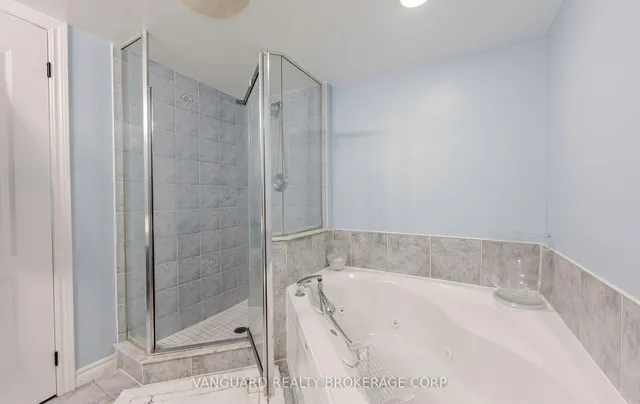 Additional image 35 of 2111 Lake Shore Blvd Unit 606