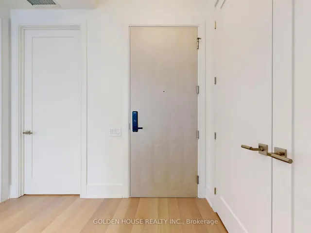 Additional image 6 of 155 Merchants' Wharf Unit 1112