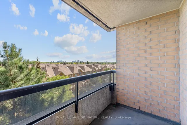 Additional image 22 of 18 Sommerset Way Unit 818