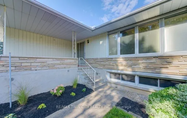 Additional image 5 of 12 Old York Cres