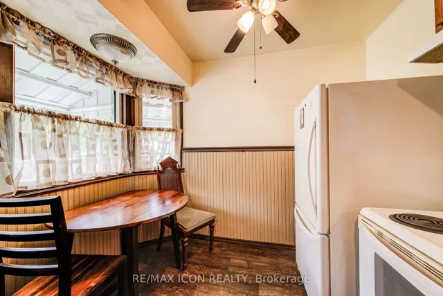 Additional image 22 of 105 Lorne Cres