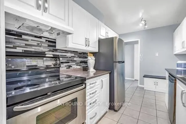 Additional image 12 of 44 Longbourne Dr Unit 1004