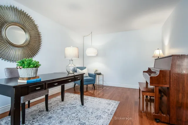 Additional image 8 of 271 Newbury Dr