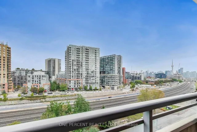 Additional image 17 of 38 Joe Shuster Way Unit 723
