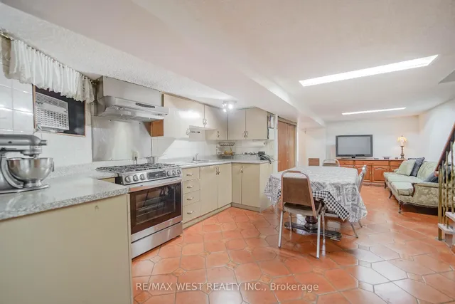 Additional image 7 of 411 Westmoreland Ave