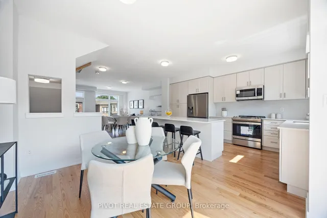 Additional image 14 of 26 Danielle Moore Circ