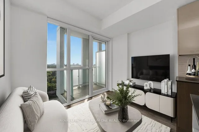 Additional image 6 of 188 Fairview Mall Dr Unit 1608