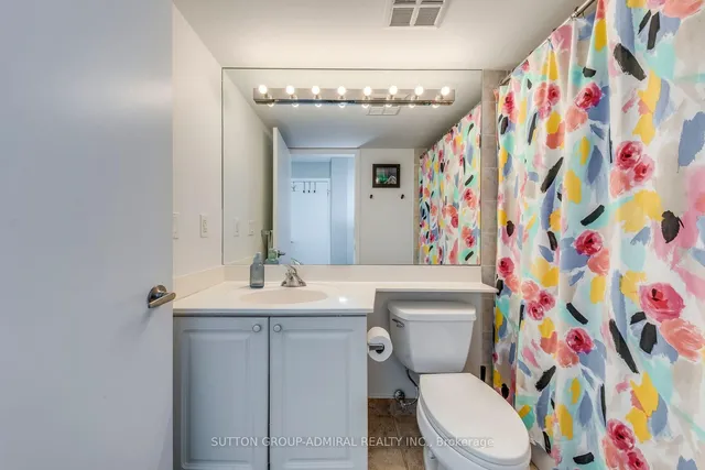 Additional image 12 of 219 Fort York Blvd Unit 709