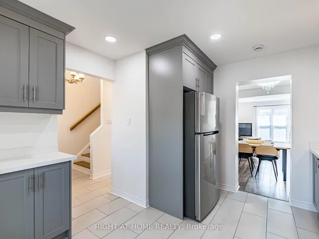 Additional image 13 of 2 Giles Crt