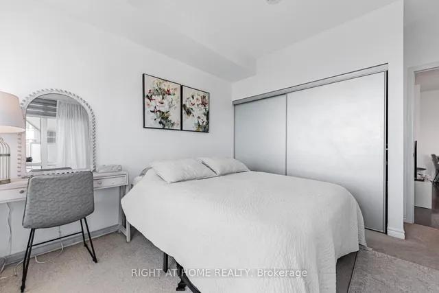 Additional image 17 of 18 Holmes Ave Unit 815