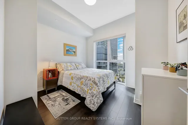 Additional image 24 of 39 Annie Craig Dr Unit 1604