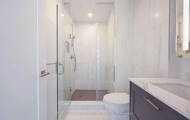 Additional image 30 of 10 In On The Park Dr Unit 105