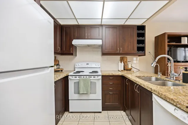 Additional image 17 of 14 Grover Dr