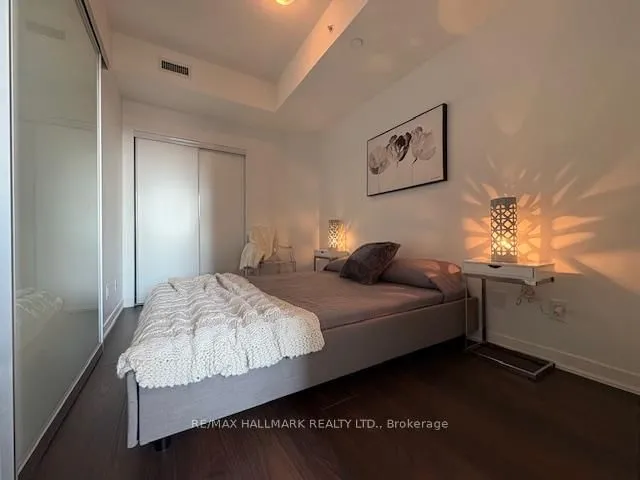 Additional image 19 of 51 East Liberty St Unit 1215