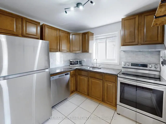 Additional image 11 of 598 Ridelle Ave