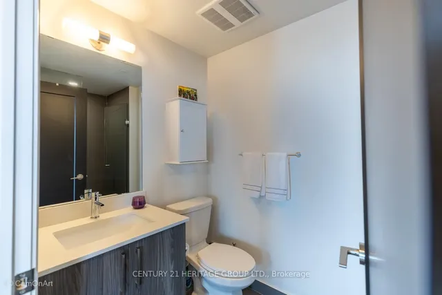 Additional image 33 of 27 Bathurst St Unit 1001
