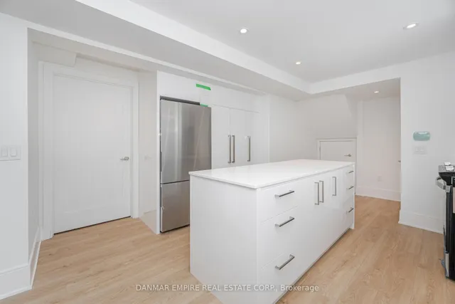 Additional image 32 of 6 Casino Crt