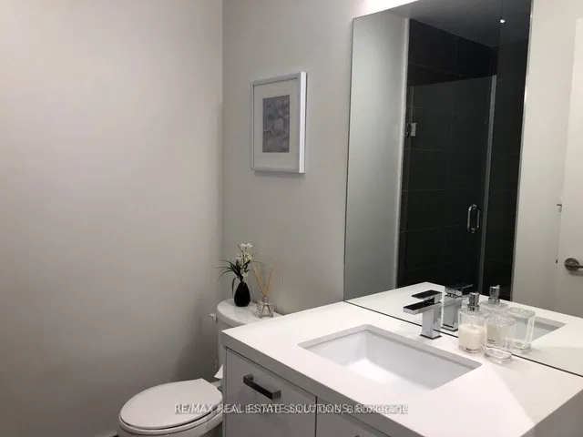 Additional image 11 of 608 Richmond St Unit 210