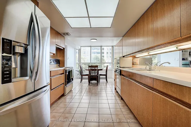 Additional image 16 of 130 Carlton St Unit 503