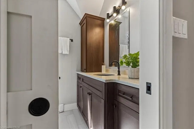 Additional image 31 of 19 Richmond Ave