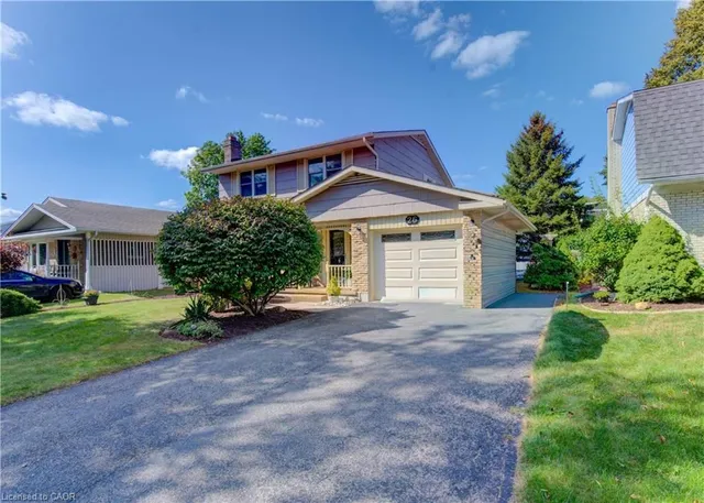 Additional image 3 of 26 Lewis Cres