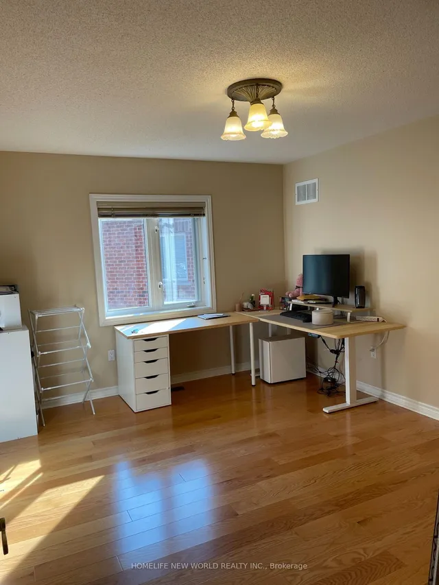 Additional image 15 of 39 Green Meadows Circ