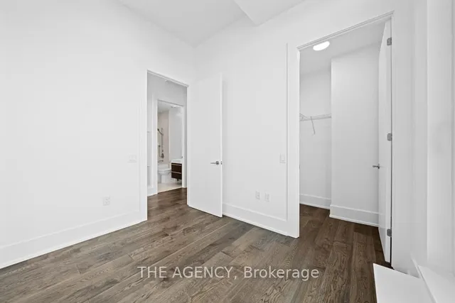 Additional image 10 of 39 Roehampton Ave Unit 4506