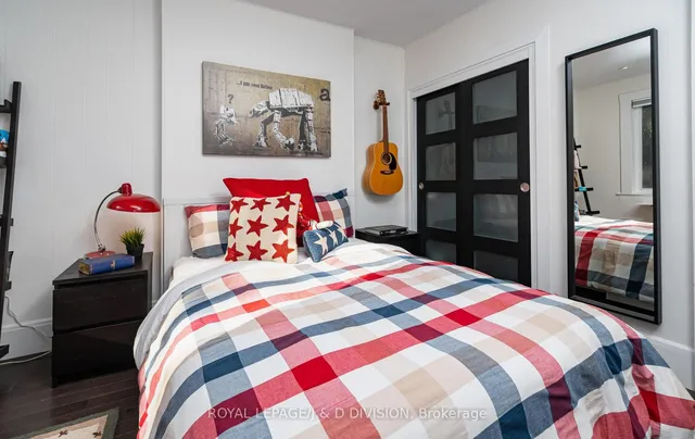 Additional image 25 of 151 Forman Ave