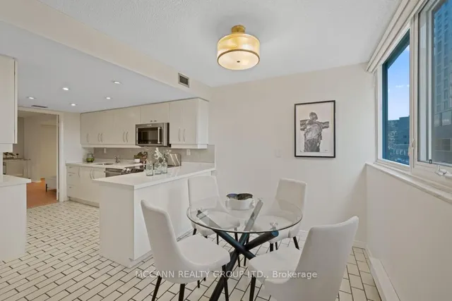 Additional image 14 of 360 Bloor St Unit 301
