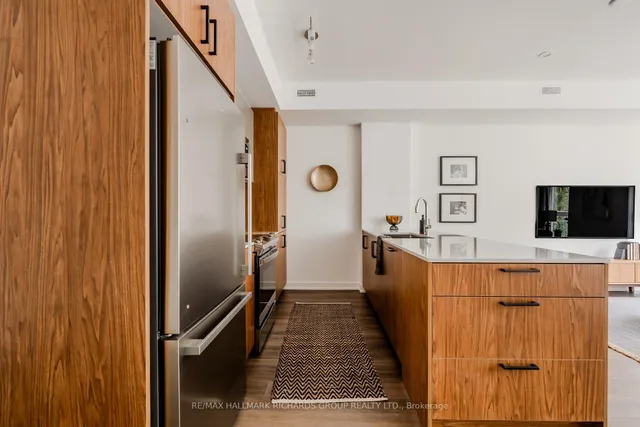 Additional image 13 of 35 Birchcliff Ave Unit 42