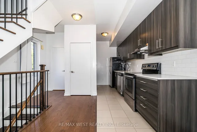 Additional image 11 of 2061 Weston Rd Unit 32