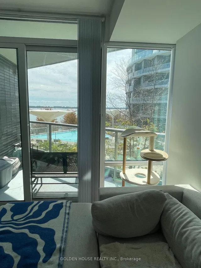 Additional image 14 of 1 Edgewater Dr Unit 314