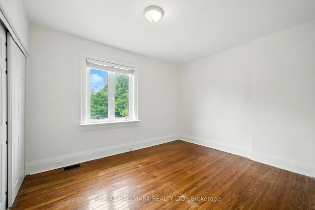 Additional image 28 of 49 Rawlinson Ave