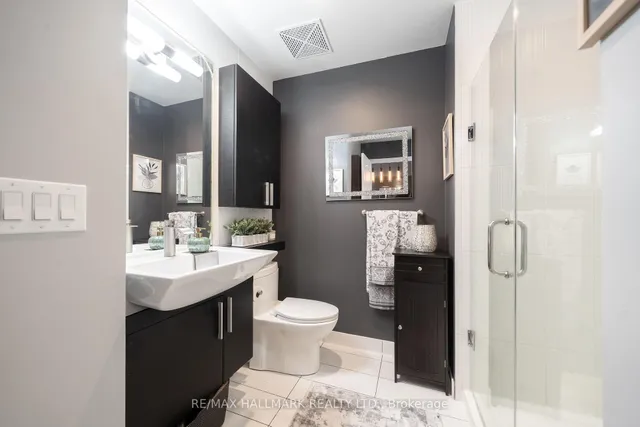 Additional image 17 of 25 Capreol Crt Unit 3008