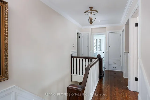 Additional image 34 of 16 Kingsway Cres