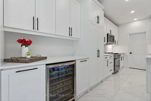 Additional image 8 of 209 Jeffrey Pl