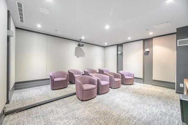 Additional image 29 of 19 Singer Crt Unit 1518