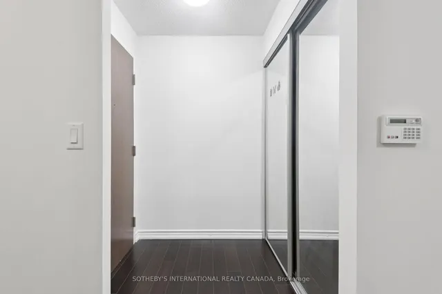 Additional image 7 of 386 Yonge St Unit 602