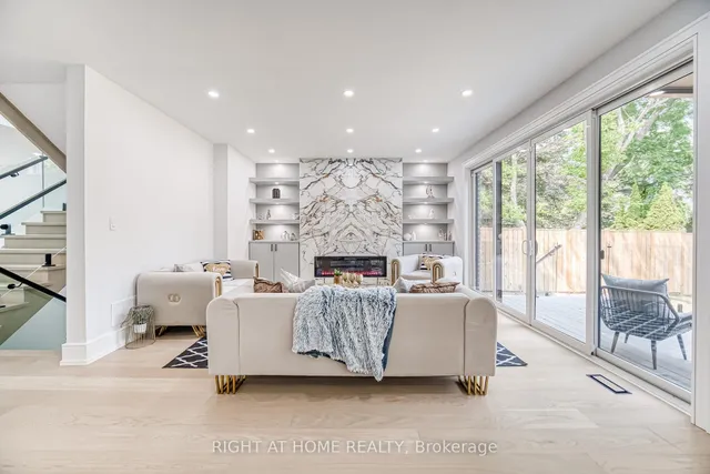 Additional image 7 of 203 Scarboro Cres