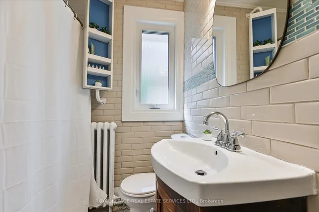 Additional image 9 of 11 King Street Cres