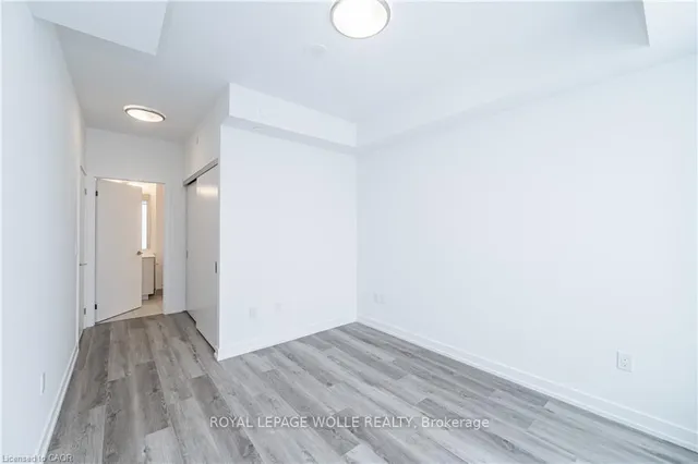 Additional image 17 of 15 Wellington St Unit 907